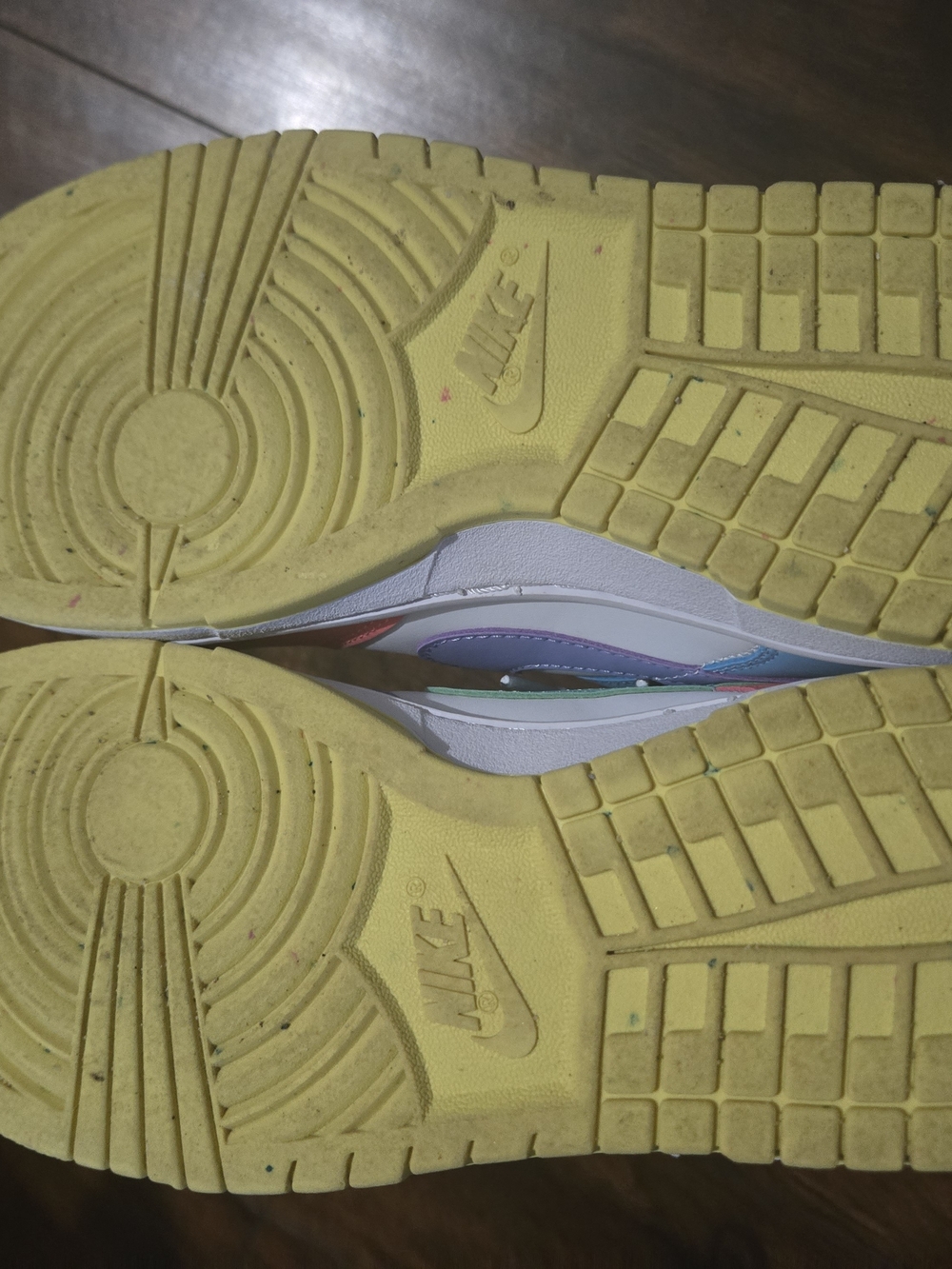 Nike Kids' Yellow-Soled Casual Shoes